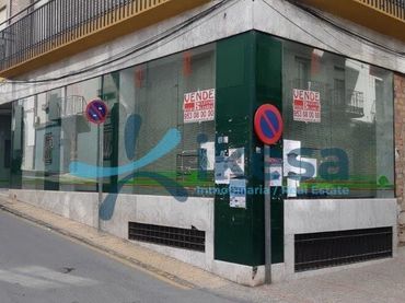 Local comercial en venda a Valdepeñas de Jaén