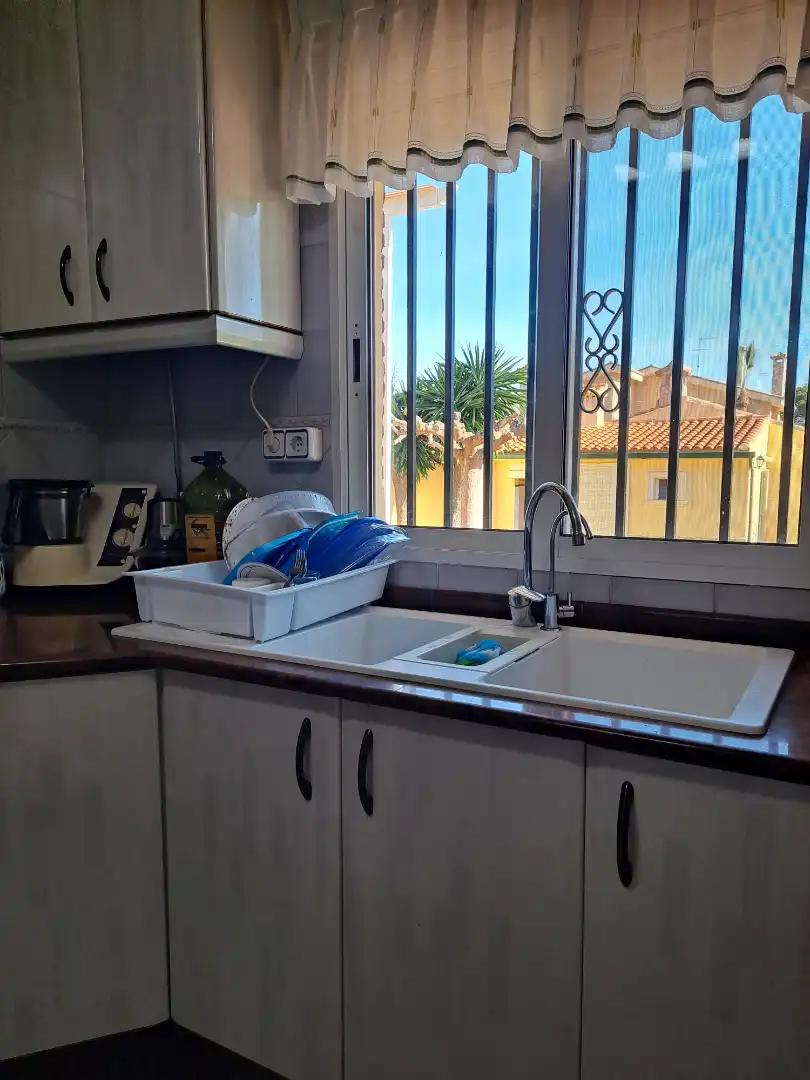 Cuina de Casa o xalet en venda en L'Eliana amb Aire condicionat, Calefacció i Jardí privat