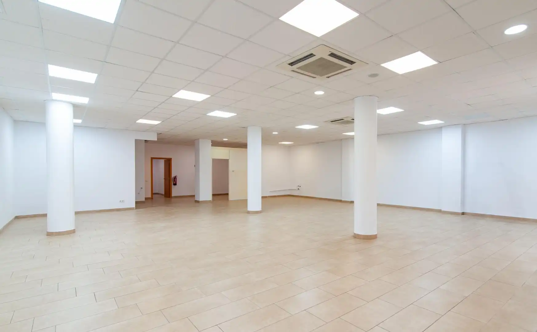Local comercial de lloguer a Carrer La Granada, imagen 7