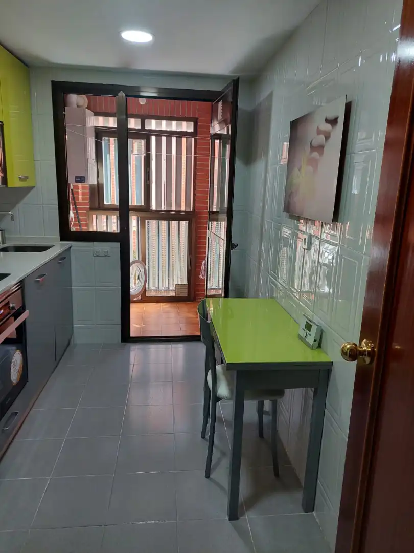 Terrassa de Apartament de lloguer en Alcalá de Henares amb Calefacció, Terrassa i Piscina comunitària