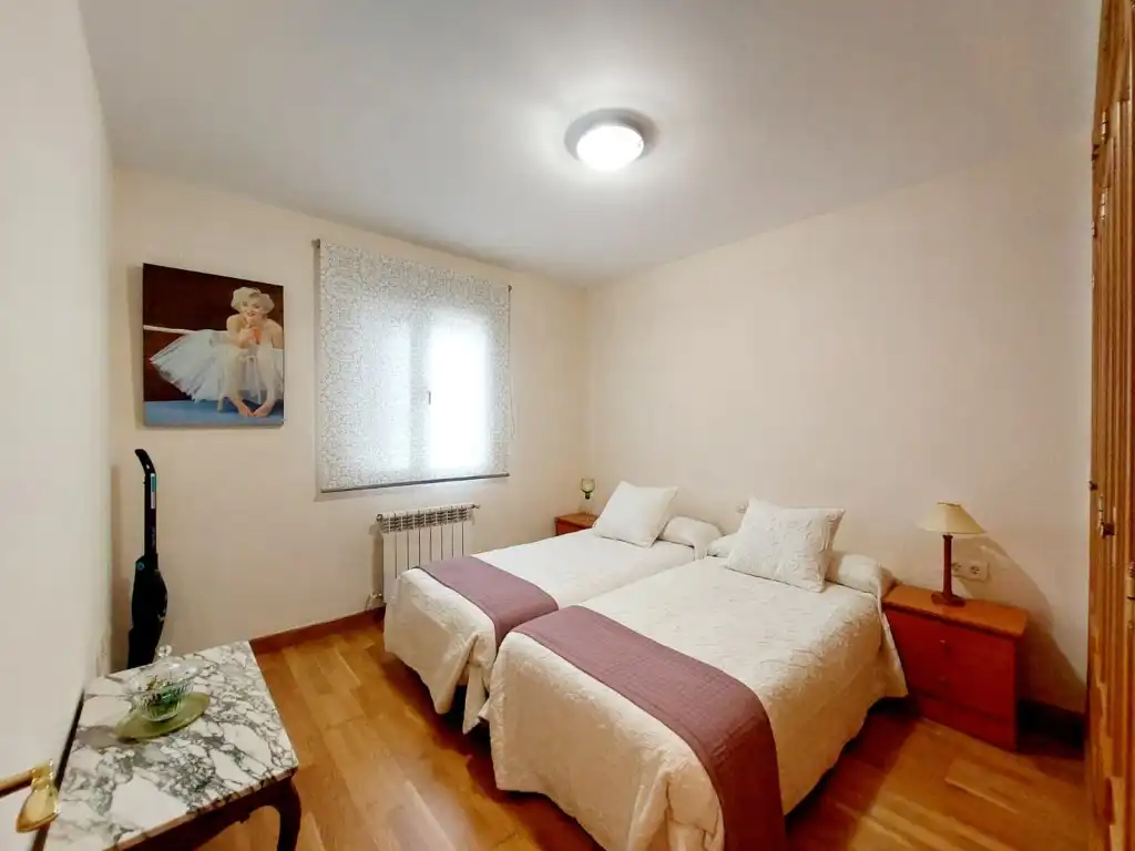 Dormitori de Casa adosada en venda en Badajoz