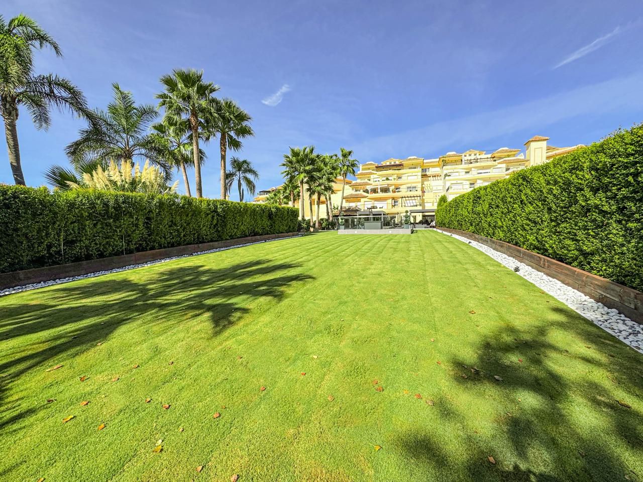 Garden of Apartment for sale in Sotogrande  with Air Conditioner, Heating and Private garden