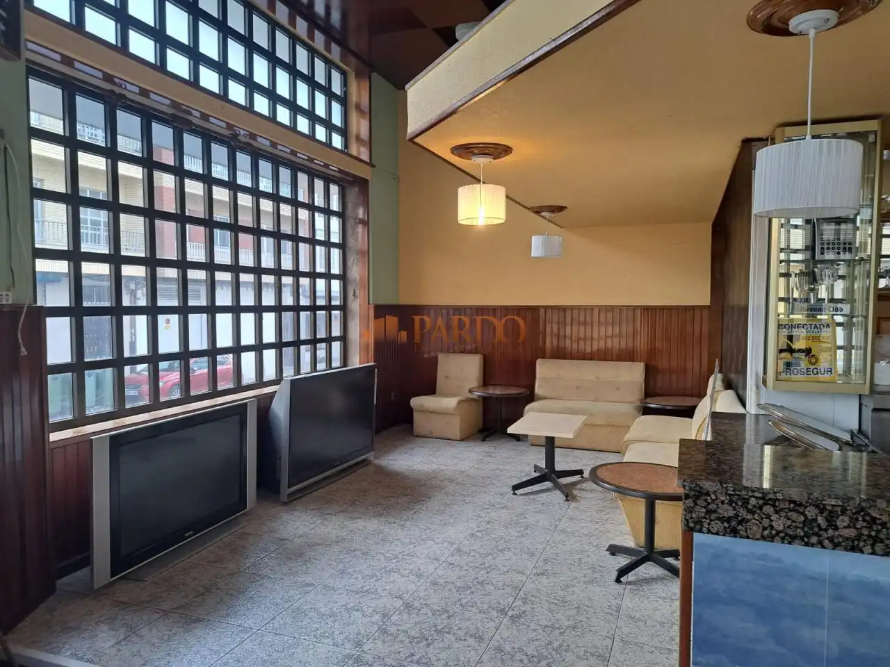 Commercial properties for sale in Fene