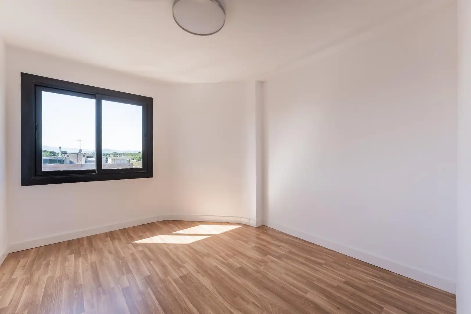 Habitación de Piso en venta en Mollet del Vallès con Calefacción, Parquet y Balcón