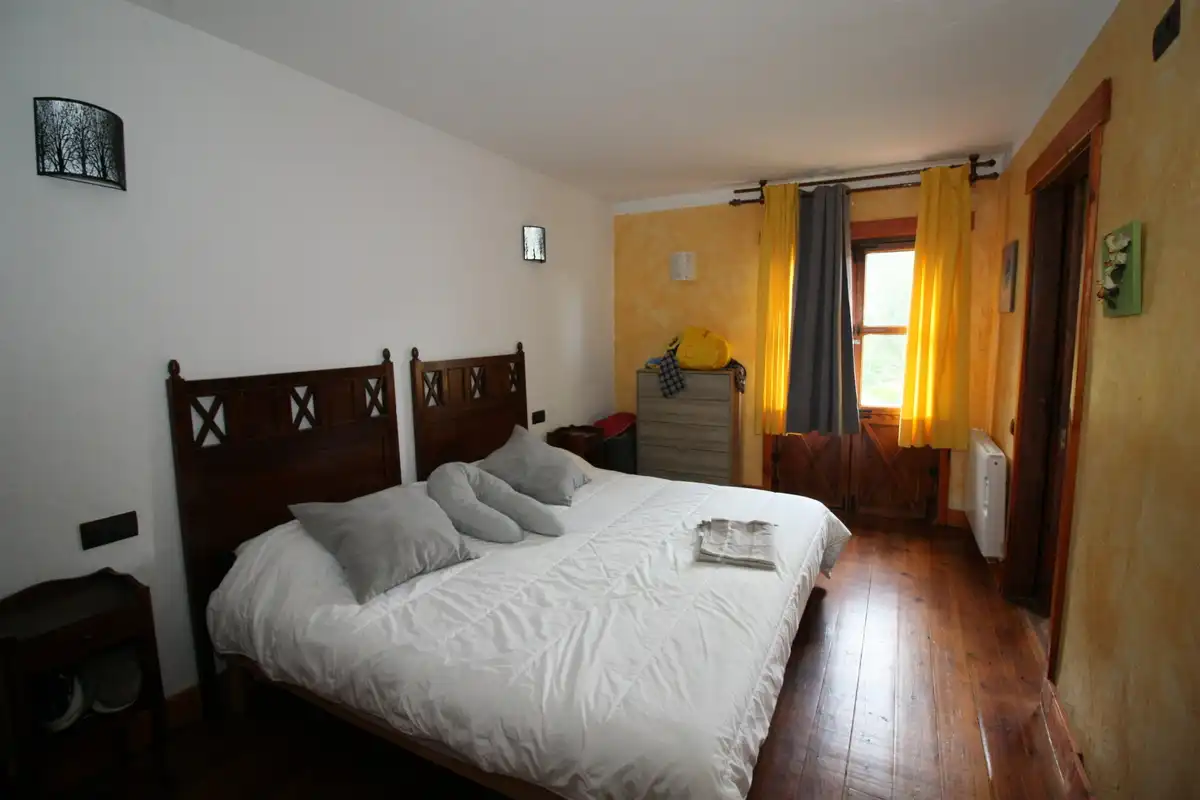Schlafzimmer von Country house zum Verkauf in Arenas de San Pedro mit Heizung, Privatgarten und Terrasse
