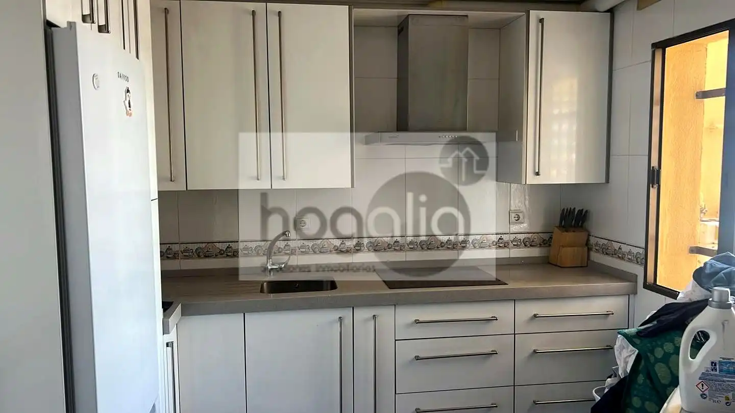 Kitchen of Flat for rent in Sevilla  with Air Conditioner, Terrace and Furnished