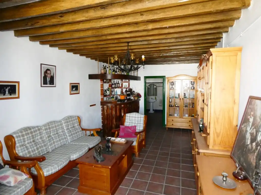 Country homes for sale in Almayate