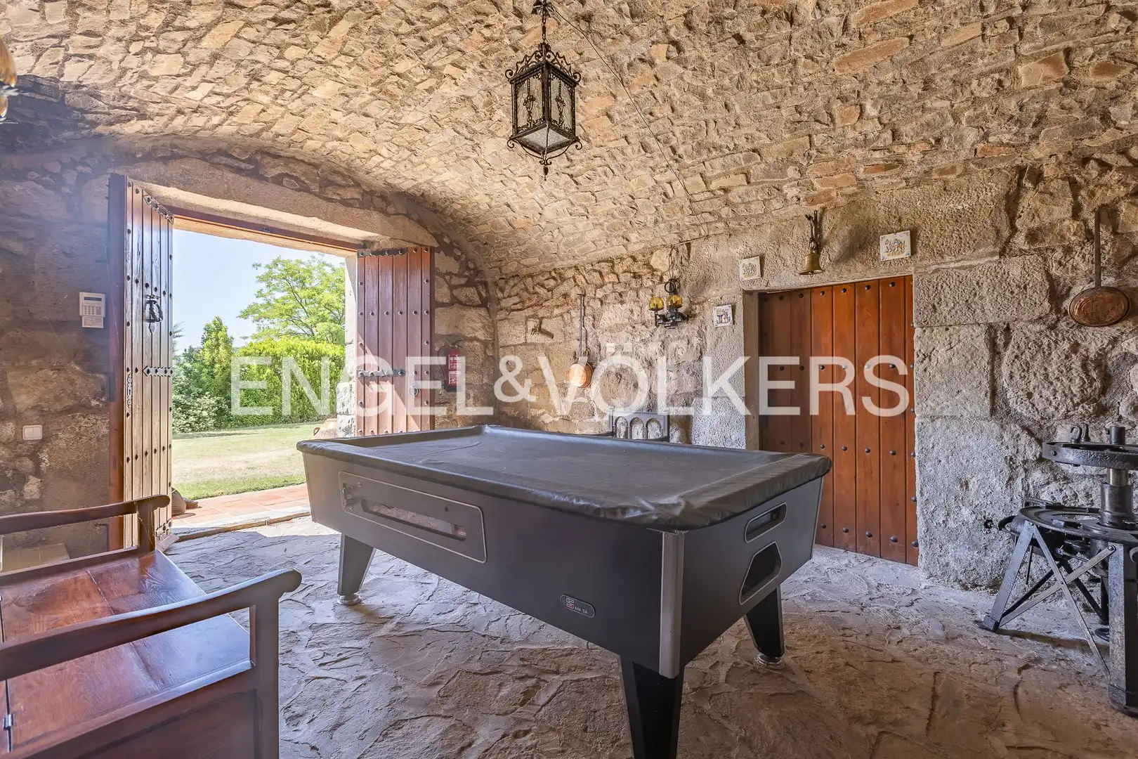Terrassa de Finca rústica en venda en Sant Feliu Sasserra amb Calefacció, Terrassa i Piscina