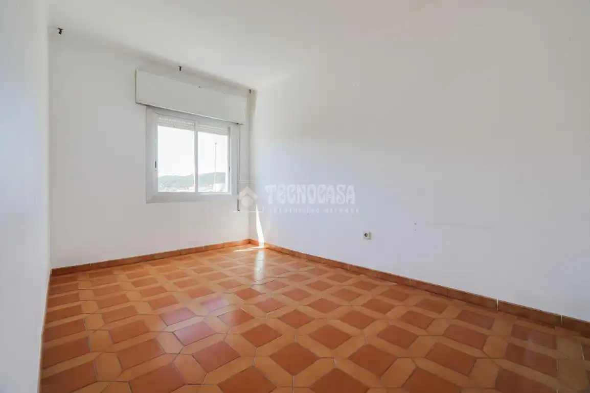 Habitación de Piso en venta en Sant Vicenç Dels Horts con Aire acondicionado y Alarma