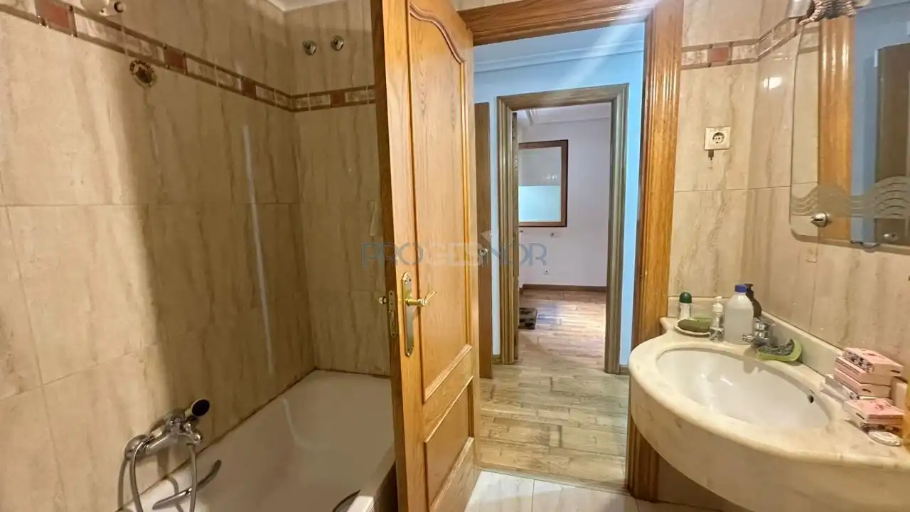 Apartament amb ascensor en venda a Cardiles, imagen 4
