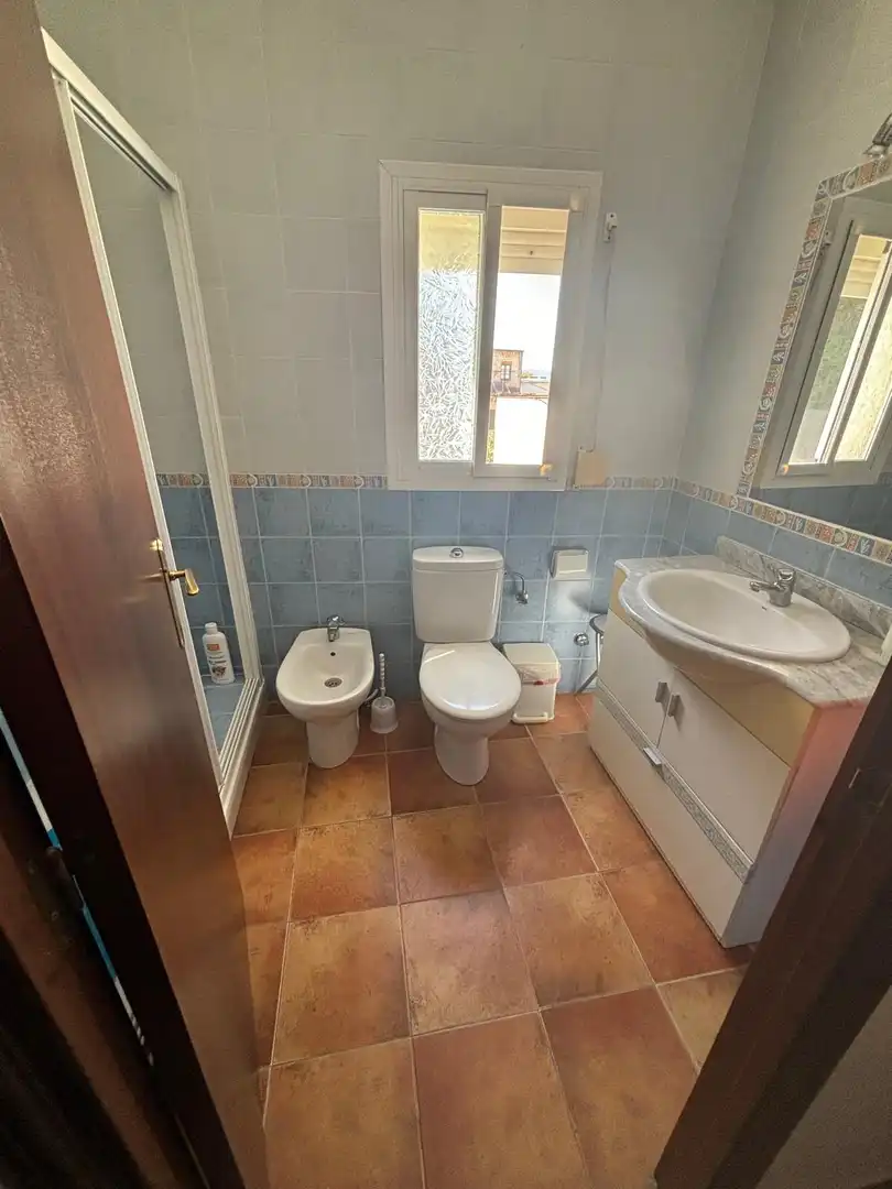 Bathroom of Houses for sale in El Bosque  with Private garden, Terrace and Storage room