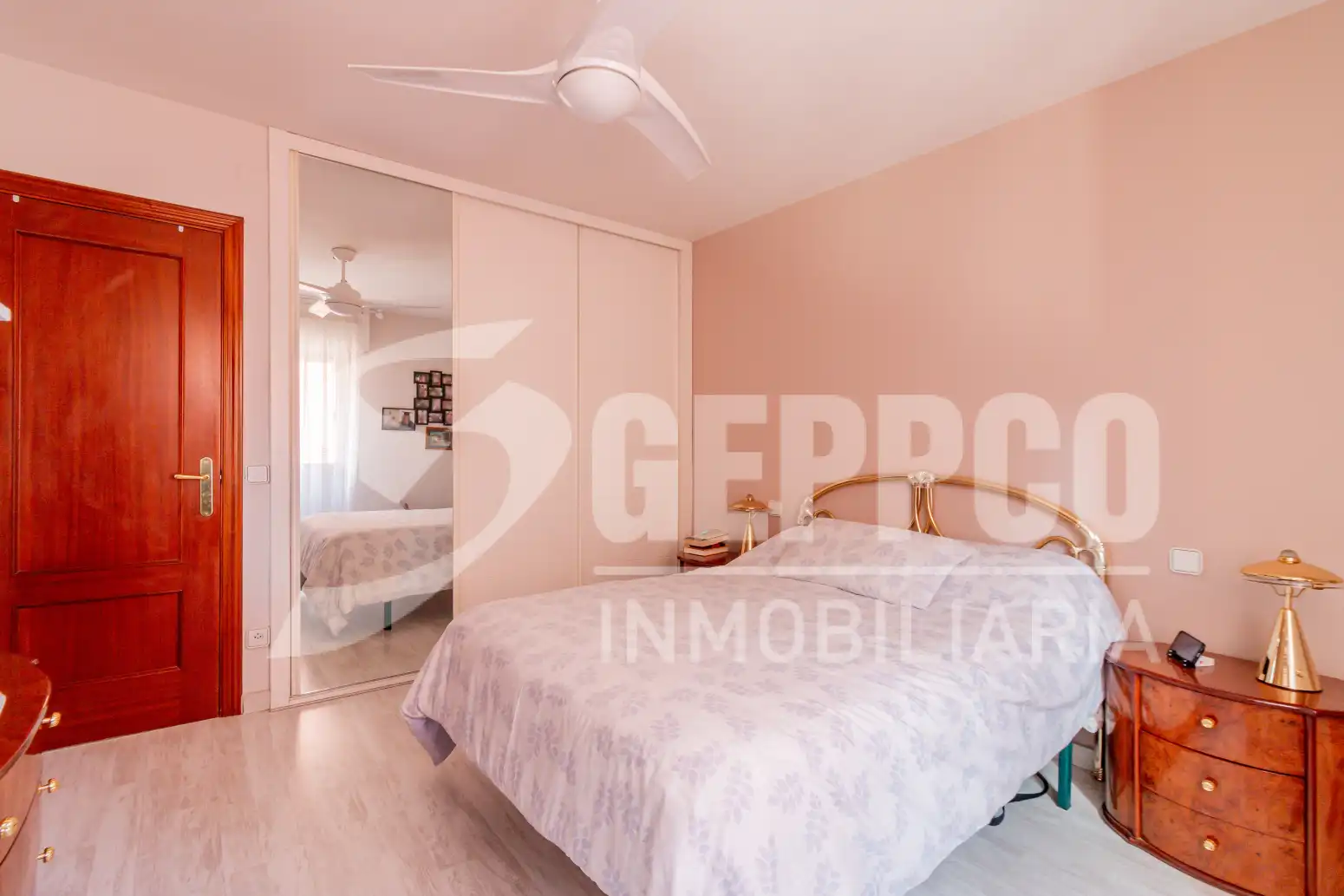 Flat for sale in Canillas