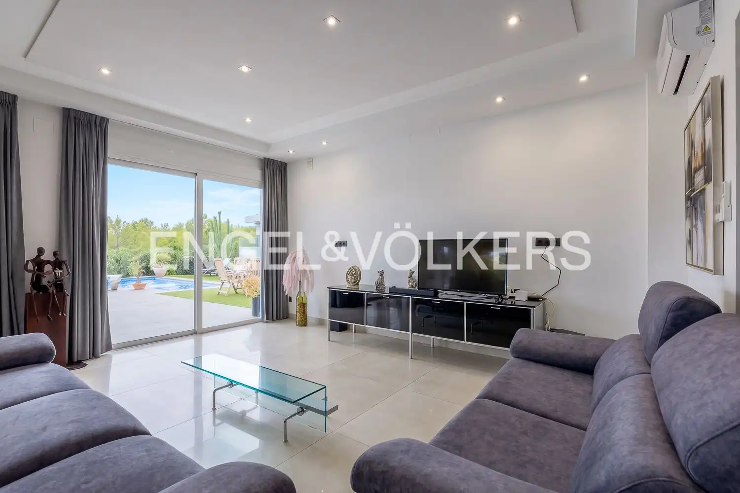 Sala d'estar de Casa o xalet en venda en Montgó - Ermita