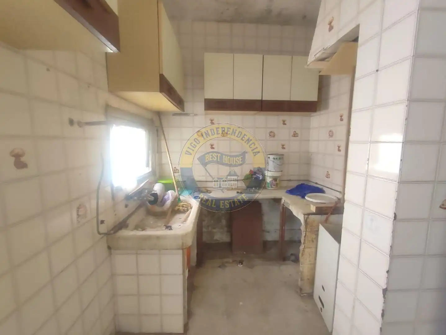 Kitchen of Flat for sale in Vigo 