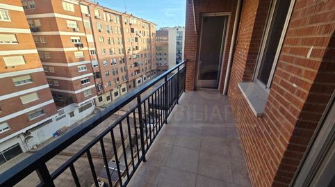 Foto 2 de Piso en venta en Avenida Perez Galdos, Juzgados, Logroño