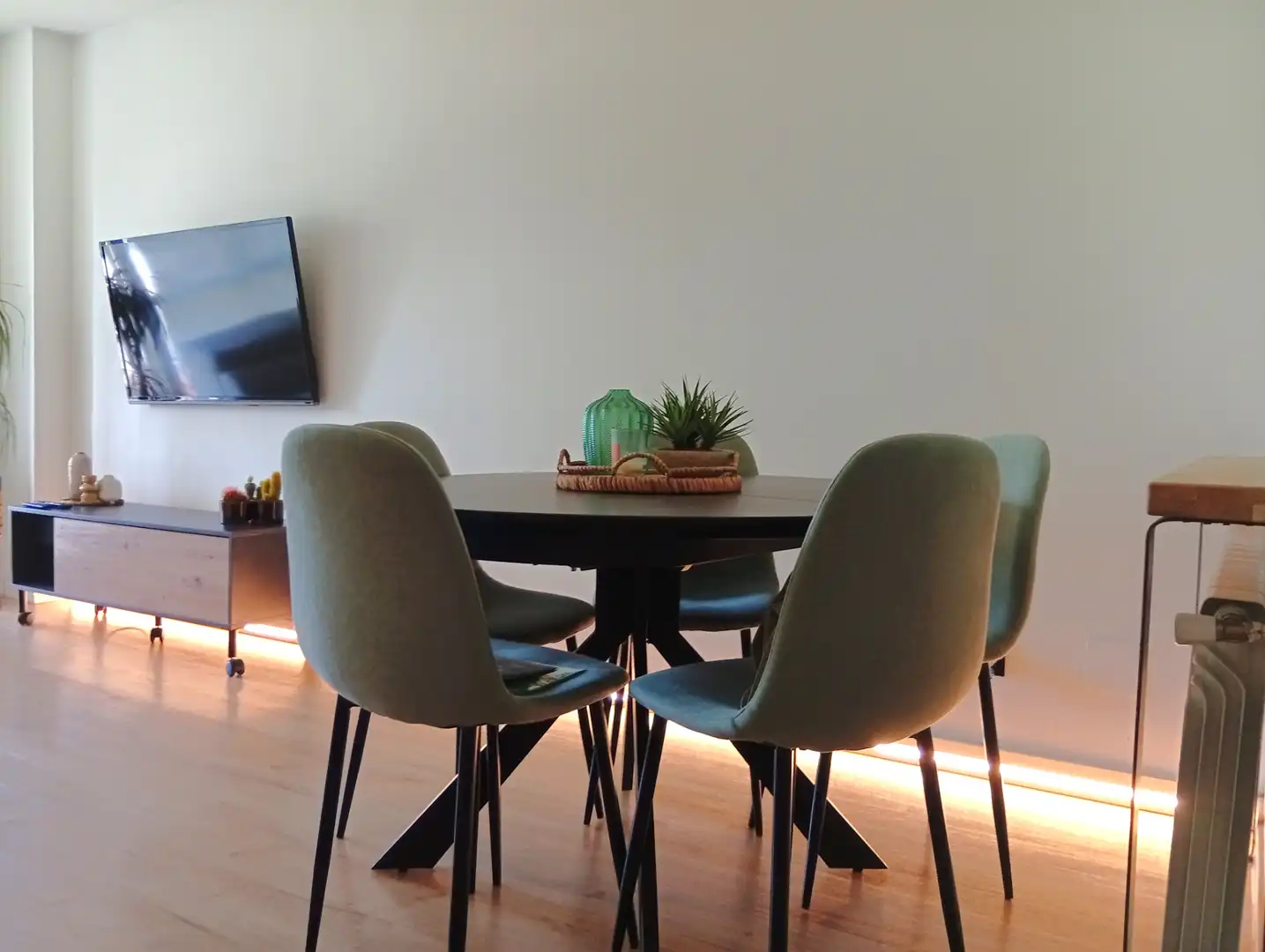 Dining room of Flat for sale in Madrid  with Air Conditioner, Heating and Storage room