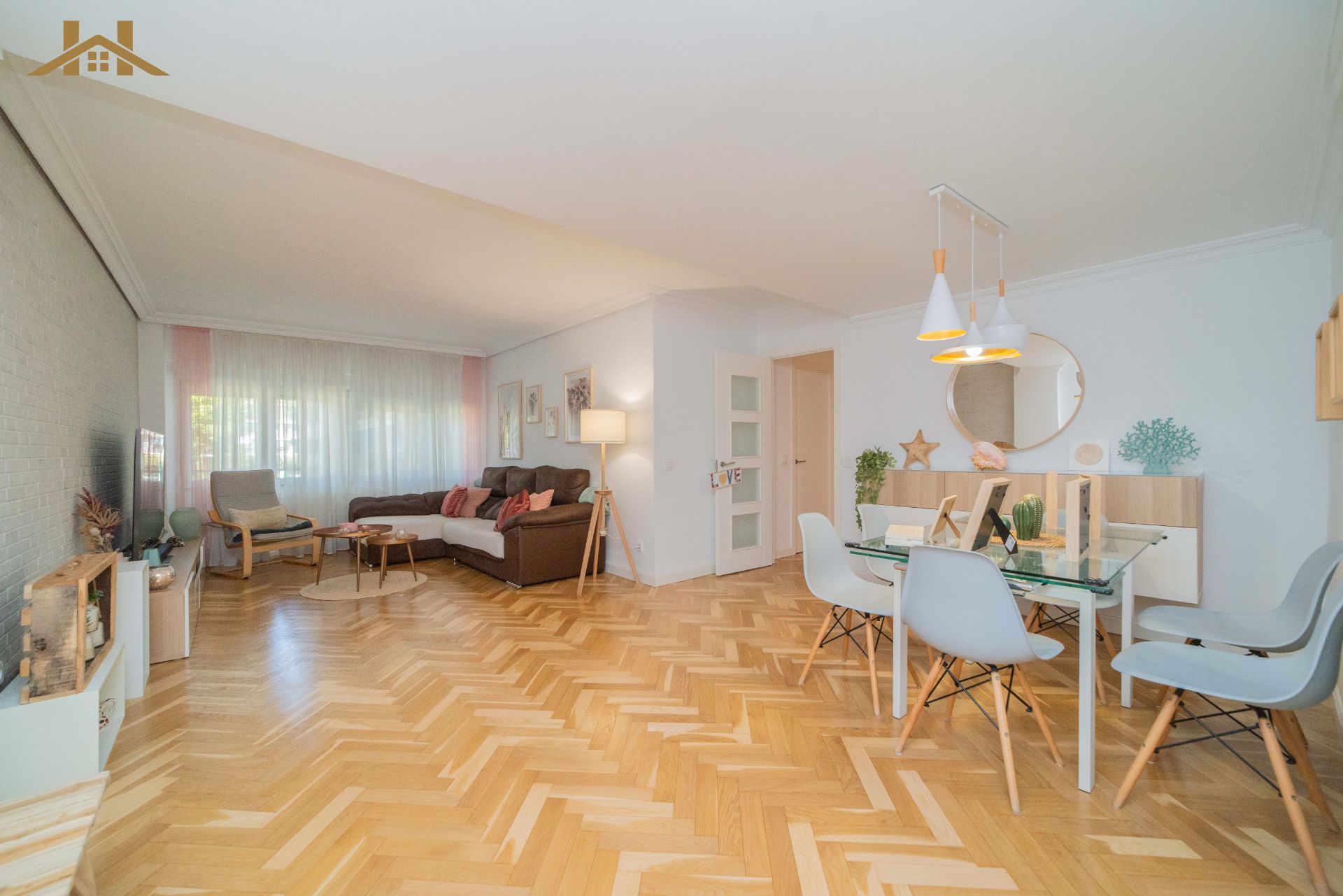 Sala d'estar de Pis en venda en Móstoles amb Calefacció, Parquet i Forn