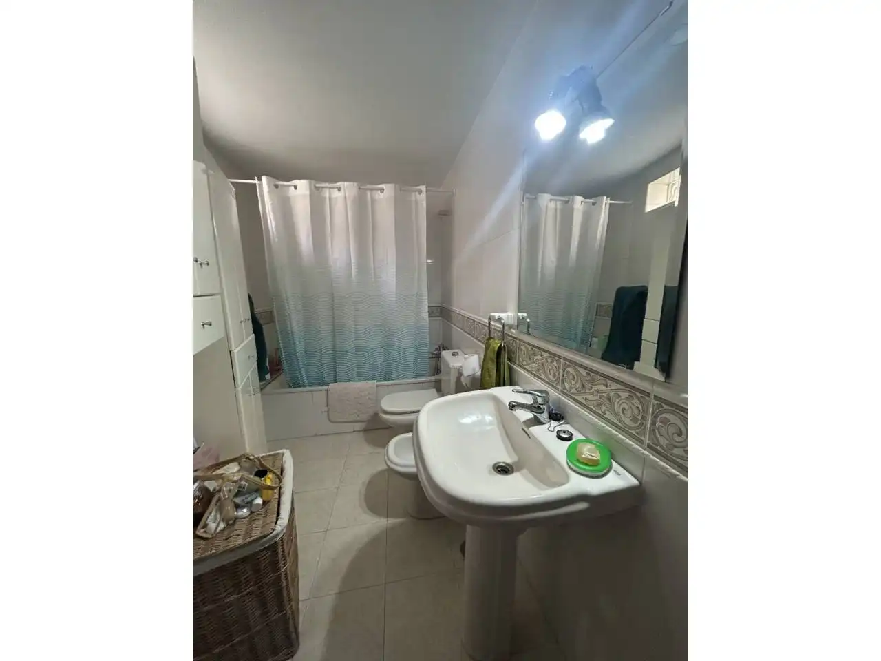 Baño de Piso en venta en Oviedo  con Calefacción, Parquet y Trastero
