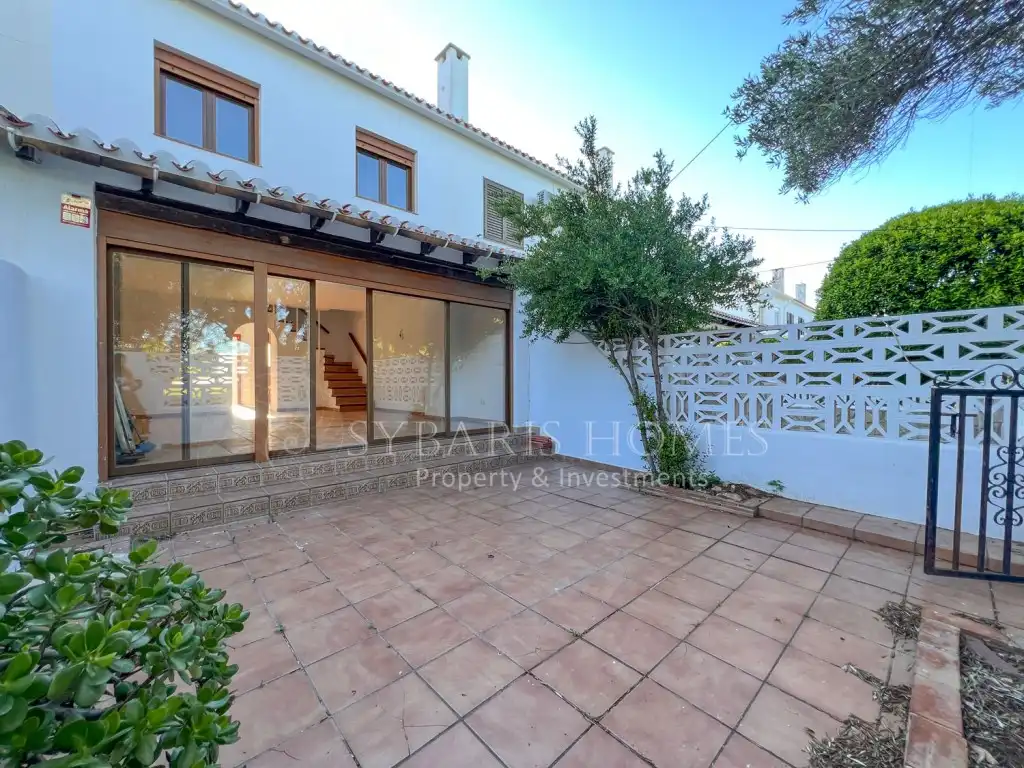 Jardí de Casa adosada en venda en Dénia