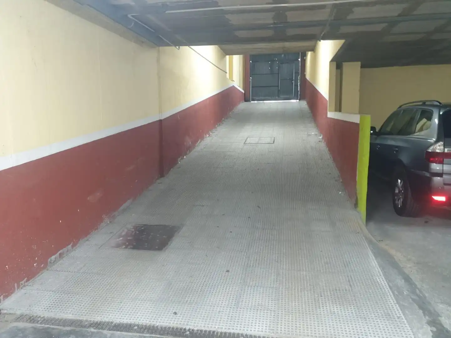 Garage zum Verkauf in Cazalla de la Sierra
