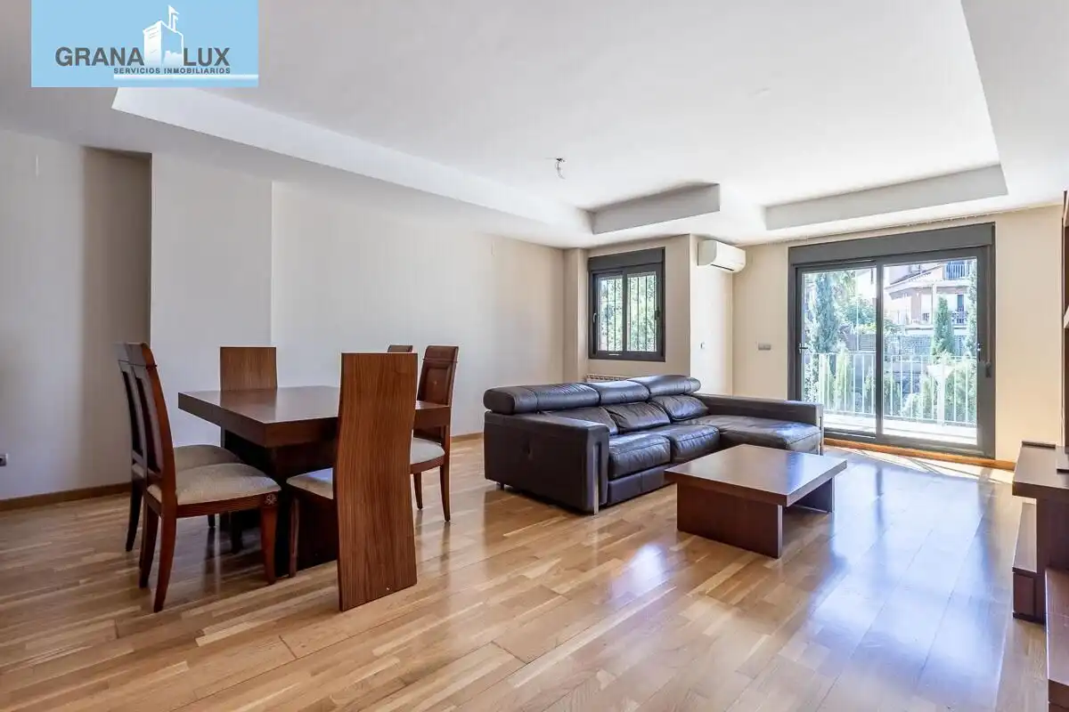 House with terrace for sale in Calle Guadiana, imagen 3