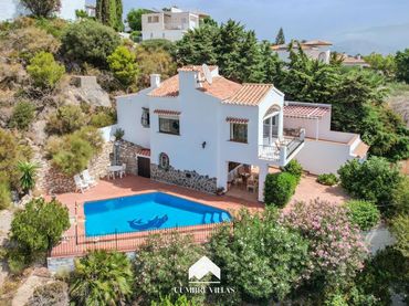 House with pool for sale in Monte los Almendros - El Pargo - Costa Aguilera