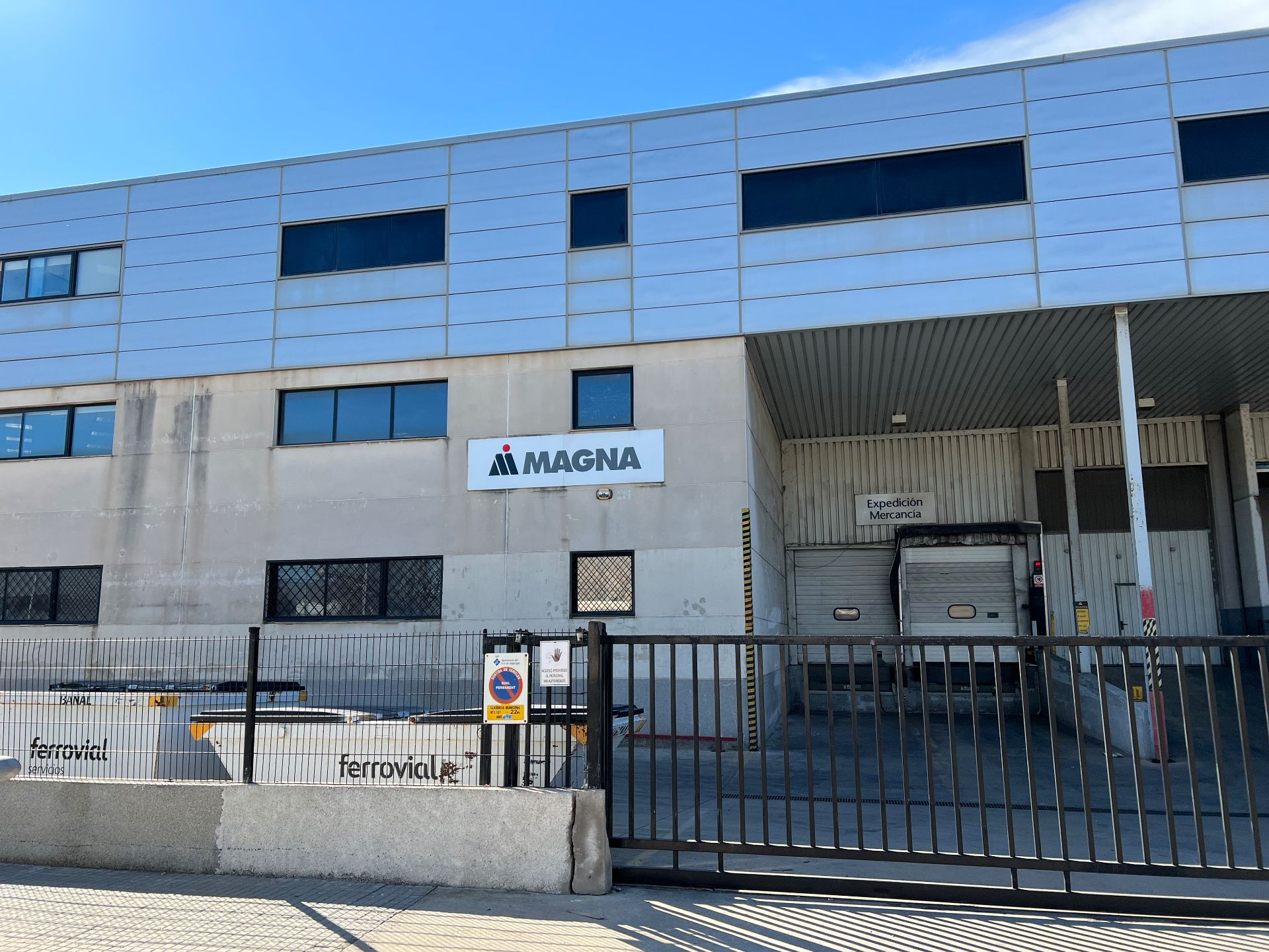 Exterior view of Industrial land to rent in El Prat de Llobregat