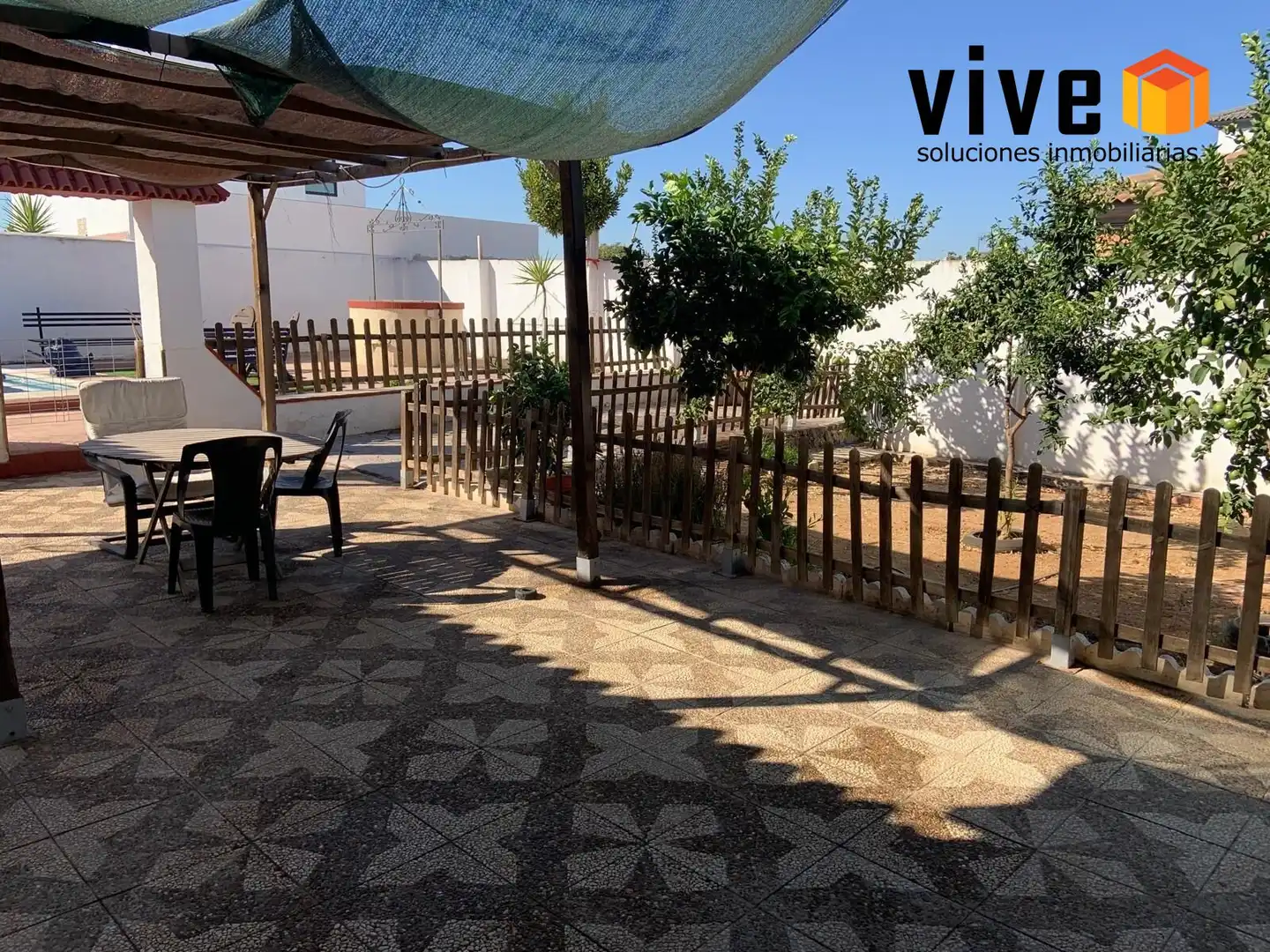 Terraza de Casa adosada en venta en Mairena del Aljarafe con Aire acondicionado, Calefacción y Jardín privado