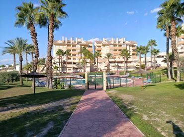 Pis amb piscina en venda a Altorreal - El Chorrico