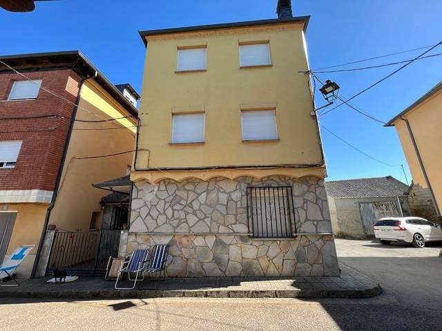 Casa-chalet en Venta en Noceda del Bierzo