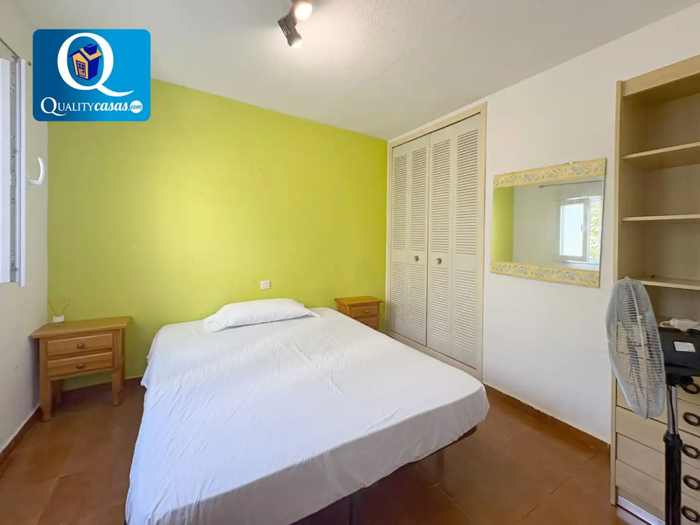 Dormitori de Casa o xalet en venda en El Campello amb Terrassa i Piscina comunitària