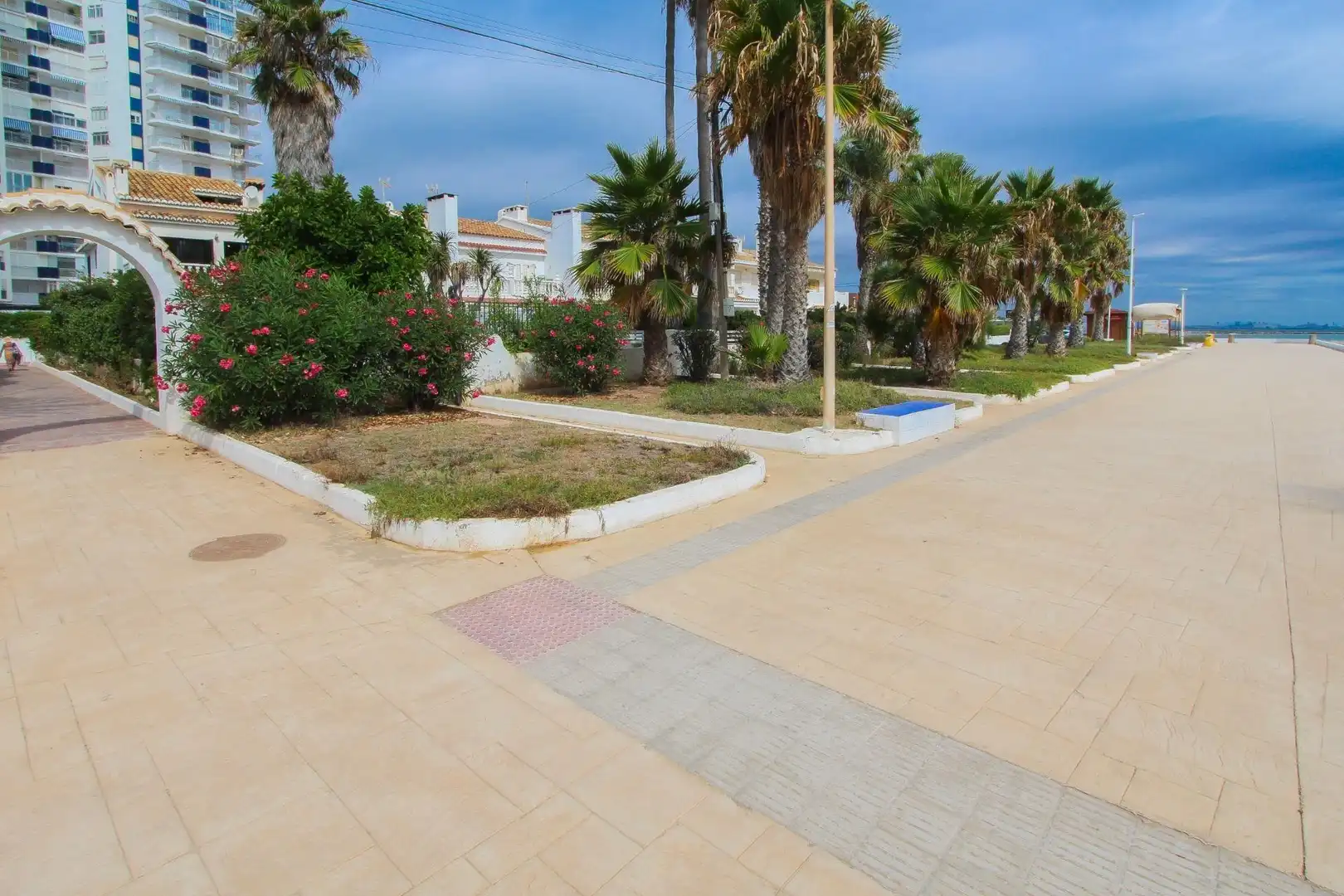 Casa adosada en venda en El Puig de Santa Maria amb Jardí privat, Terrassa i Balcó