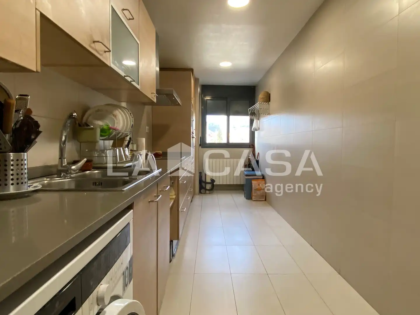 Cocina de Ático en venta en Santa Coloma de Gramenet con Calefacción, Terraza y Trastero