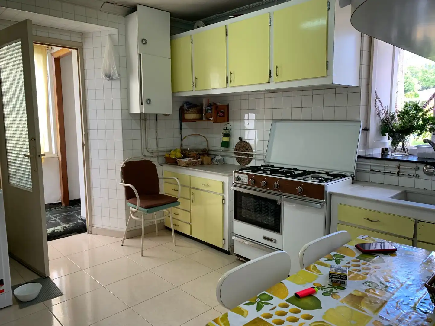 Cuina de Casa o xalet en venda en Ferrol amb Calefacció, Jardí privat i Traster