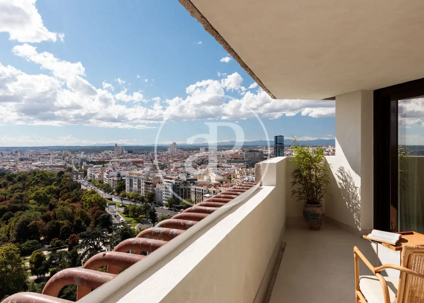 Vista exterior de Piso en venta en Madrid con Aire acondicionado, Calefacción y Terraza