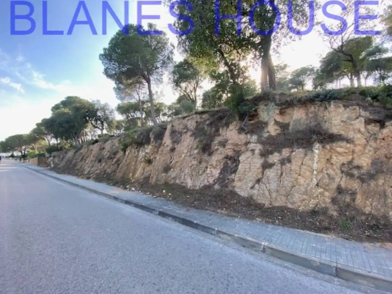 Rustikales Grundstück zum Verkauf in Avenida Sant Daniel, imagen 2