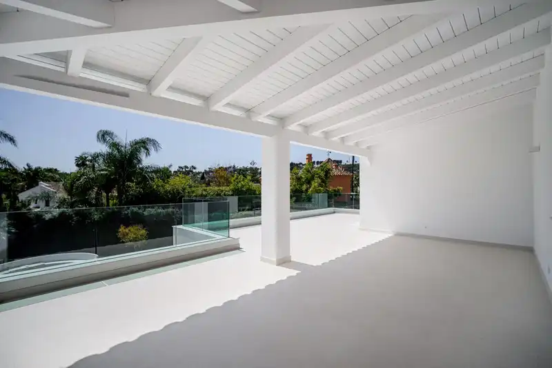 Chalet con terraza en venta en Nueva, imagen 35