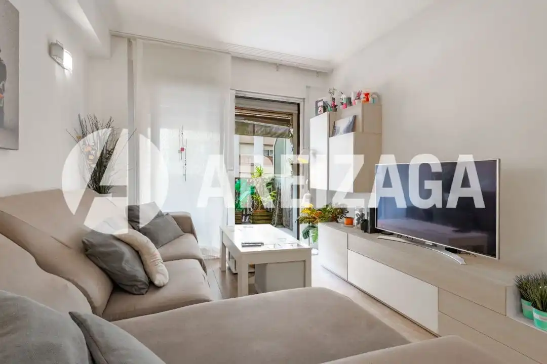 Sala de estar de Piso en venta en Donostia - San Sebastián  con Calefacción, Terraza y Balcón
