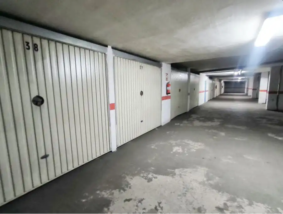 Parking of Flat for rent in Salamanca  with Heating, Parquet flooring and Terrace