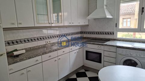Foto 2 de Casa o xalet en venda a La Lastra, León Capital