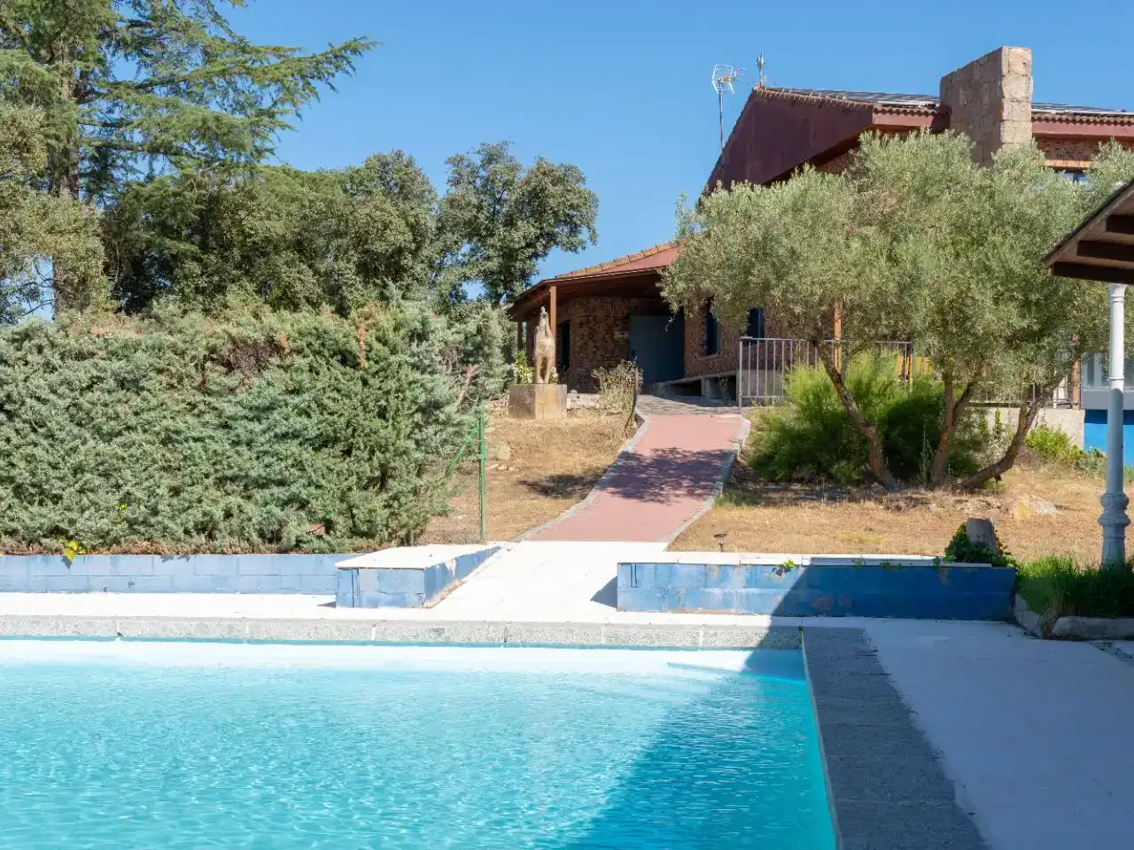 Piscina de Casa o xalet en venda en Chapinería, Madrid