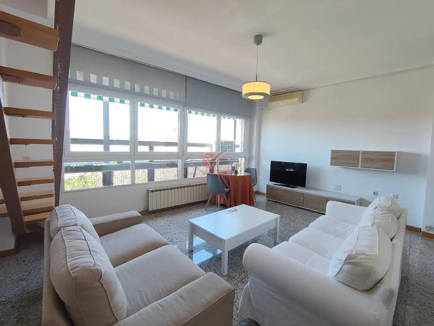 Wohnzimmer von Wohnung zur Miete in Cuenca mit Heizung, Abstellraum und Möbliert