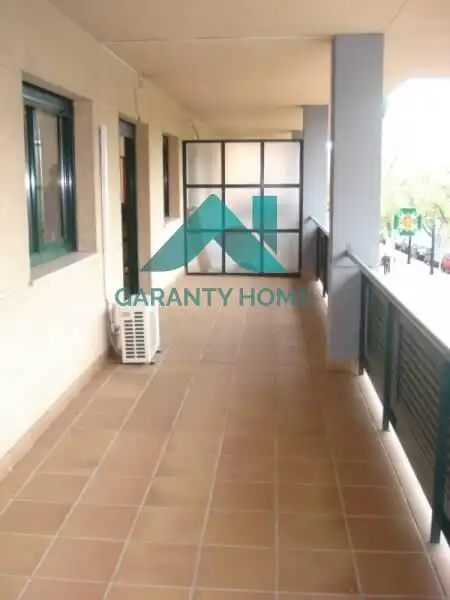 Office for rent in Cáceres  with Air Conditioner, Heating and Terrace