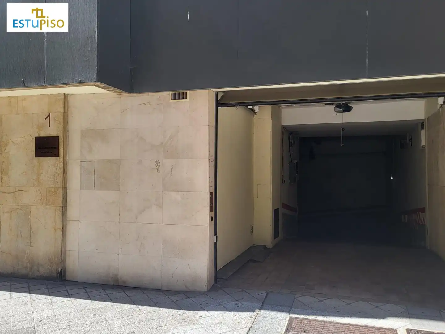 Parking de Garaje en venta en León Capital 