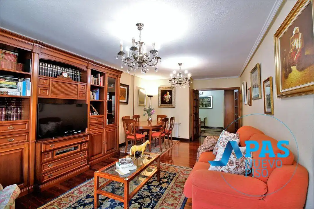 Wohnzimmer von Wohnung zum Verkauf in Santander mit Heizung und Abstellraum