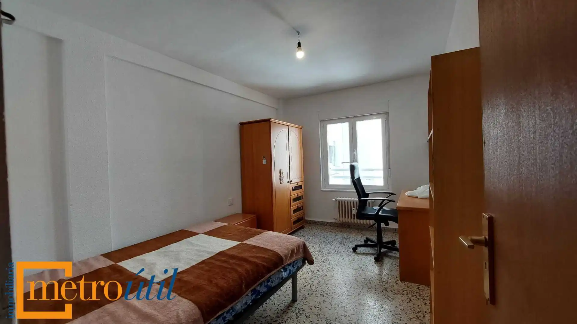 Bedroom of Flat for rent in Salamanca  with Heating, Furnished and Balcony