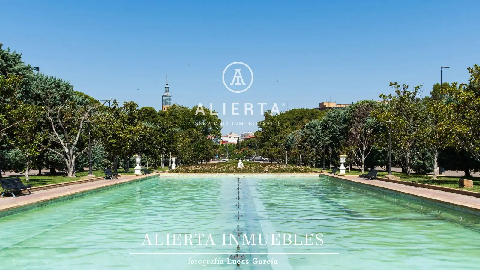 Vista exterior de Casa o chalet en venta en Zaragoza con Calefacción y Terraza