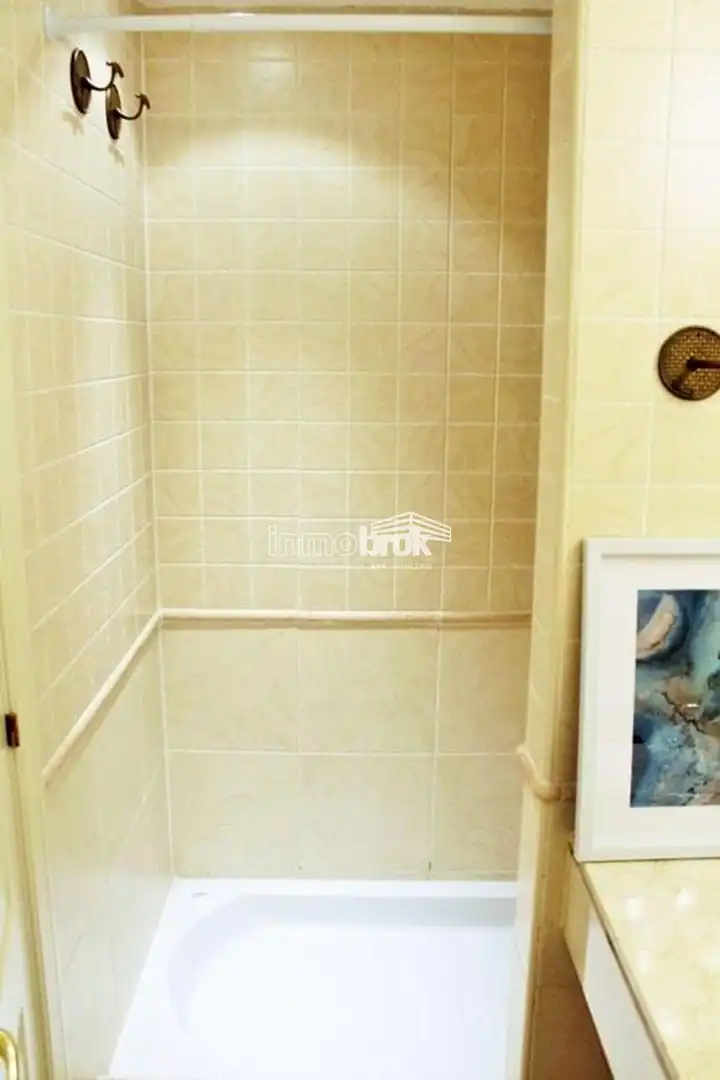 Bathroom of Flat for rent in La Moraleja  with Terrace, Swimming Pool and Community pool