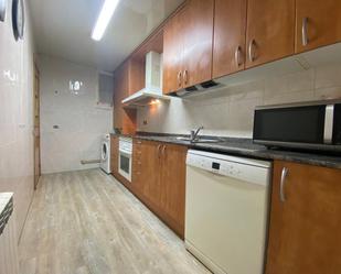 Cuina de Pis en venda en Manresa amb Aire condicionat, Calefacció i Traster