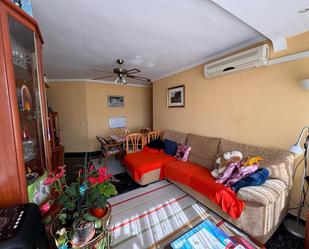 Living room of Flat for sale in Fuenlabrada  with Air Conditioner and Balcony